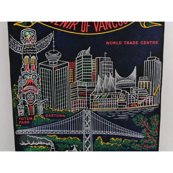 Souvenirs on Vancouver WALL HANGING VINTAGE TAPESTRY world trade center/bridge - Picture 3 of 8